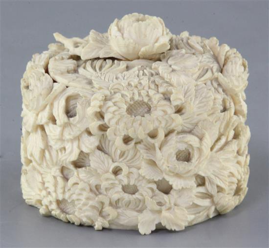 A Japanese thousand flower ivory box and cover, early 20th century, height 10cm, faults